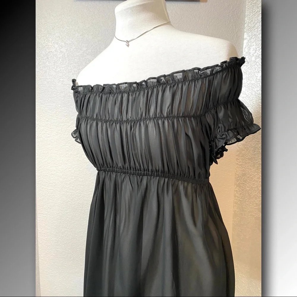 💕HP💕 Rare Vintage Victoria’s Secret Black Baby Doll
Size S - Picture 4 of 10